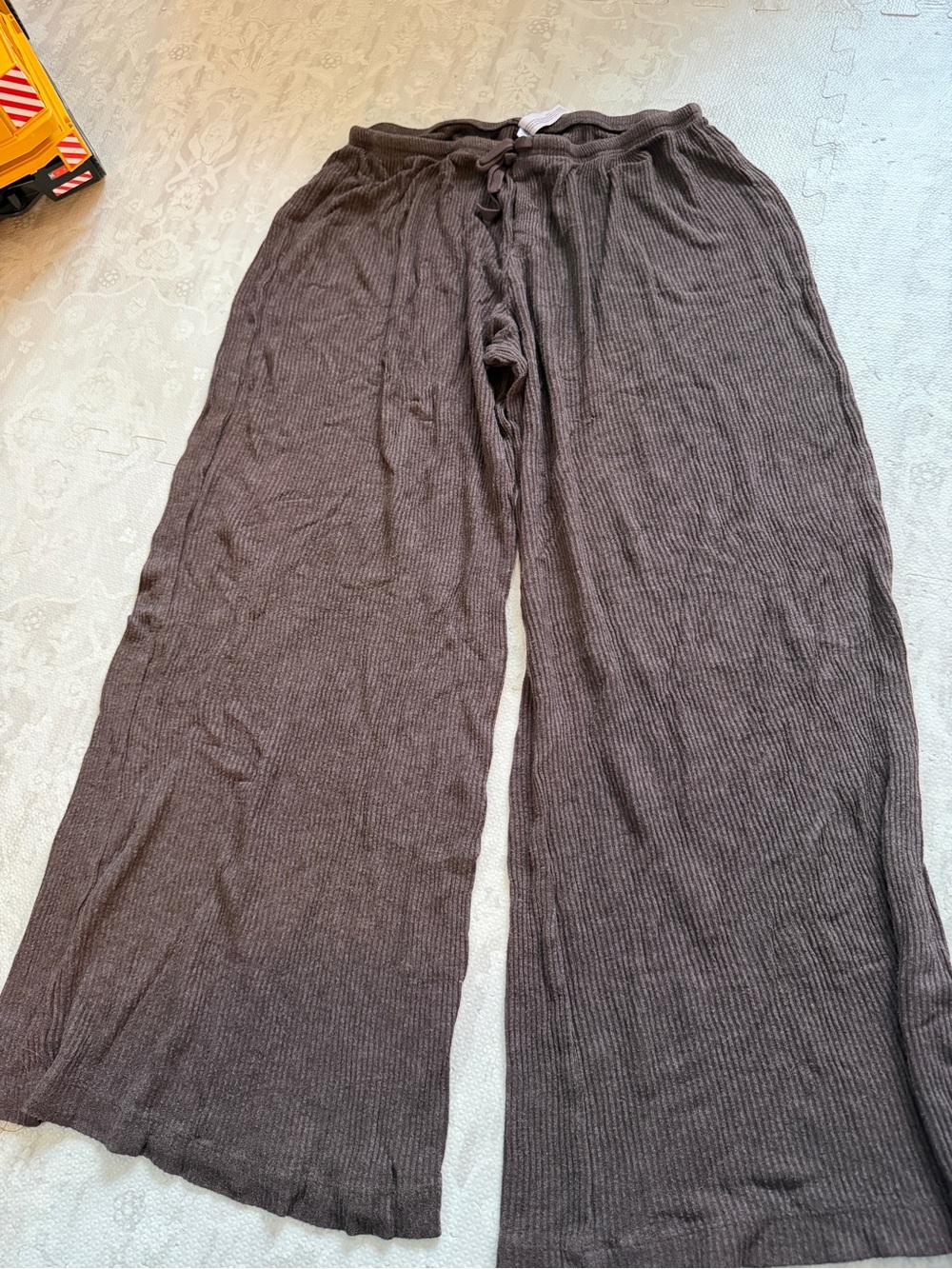 Auden Ribbed Drawstring Wide-Leg Pants in Chocolate